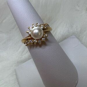 Elegant Faux Pearl Ring with Crystal Accents